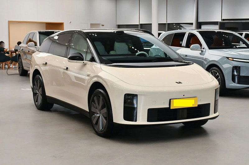 Li Auto i6 2025.