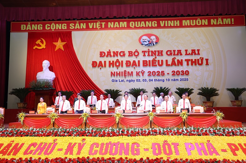 Đoàn Chủ tịch Đại hội đại biểu Đảng bộ tỉnh Gia Lai lần thứ I, nhiệm kỳ 2025-2030 