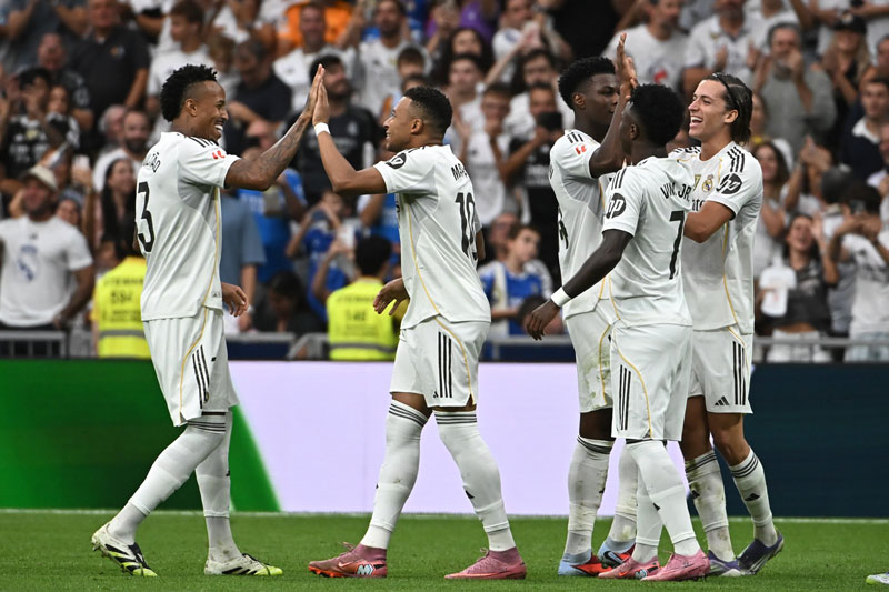 Top 10 CLB sở hữu đội hình đắt nhất thế giới: Real dẫn đầu, Man Utd cuối bảng