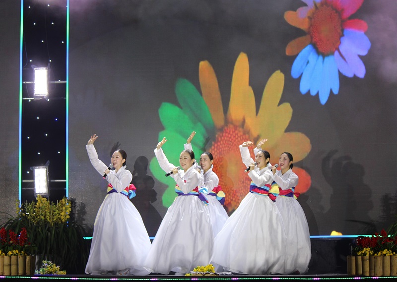 Các chương trình giao lưu văn hoá, ẩm thực, kết nối giao thương Việt - Hàn diễn ra tại Đà Lạt - Lâm Đồng luôn thu hút đông đảo người dân, du khách tham gia. 