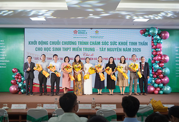 Trường Đại học Đông Á khởi động chương trình Chăm sóc sức khoẻ tinh thần cho học sinh THPT miền Trung-Tây Nguyên 2026.