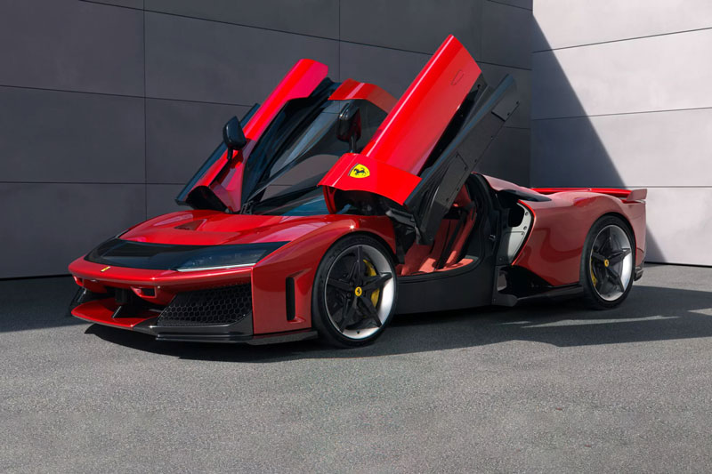 Xác nhận siêu xe điện đầu tiên, cổ phiếu Ferrari ‘lao dốc’ mạnh nhất trong lịch sử
