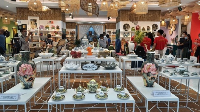 Doanh nghiệp Thành phố Hồ Chí Minh trưng bày, giới thiệu sản phẩm tại showroom Trung tâm Xúc tiến Thương mại và Đầu tư Thành phố Hồ Chí Minh