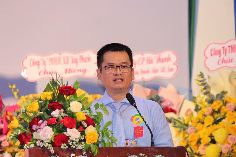 Ông Trần Minh Quang – Chủ tịch UBND xã Tuy Phước, chia sẻ với doanh nghiệp. 