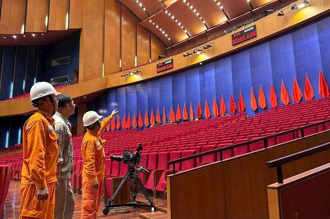 EVNHANOI đã xây dựng phương án đảm bảo cung cấp điện an toàn, liên tục và ổn định phục vụ Đại hội đại biểu Đảng bộ Thành phố Hà Nội lần thứ XVIII