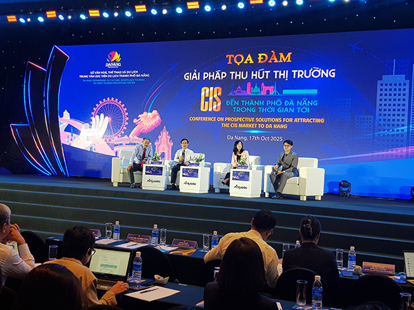 Toạ đàm sáng ngày 17/10 về giải pháp thu hút khách từ thị trường CIS đến Đà Nẵng. 