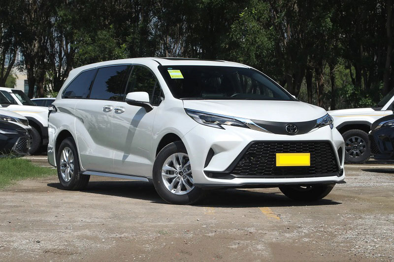 Toyota Granvia 2026.