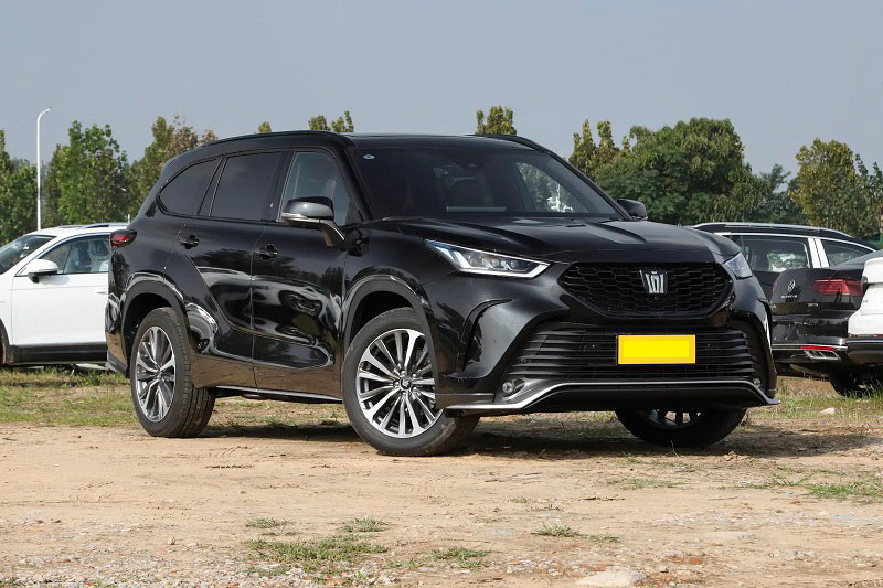 Toyota Crown Kluger 2026.