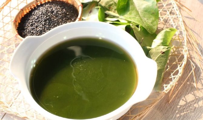 Thạch sương sâm là món ăn được nhiều người lựa chọn khi vào hè. Ảnh: Internet.