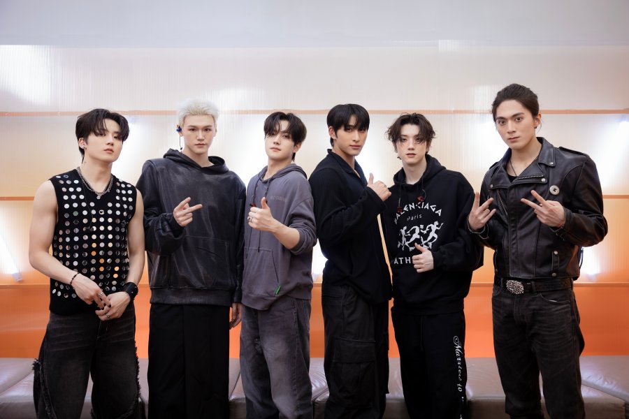 Nhóm Kid Phenomenon