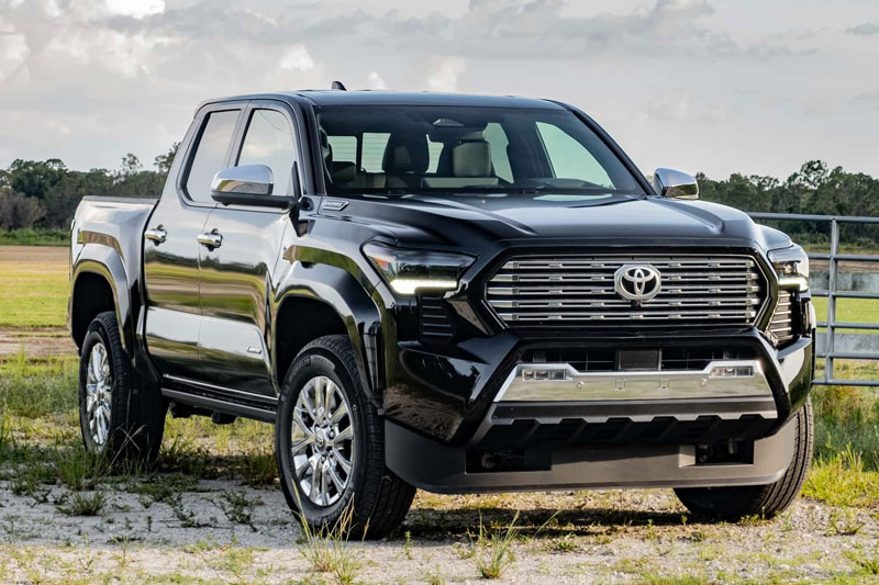 Toyota Tacoma Limited i-Force Max 2026.