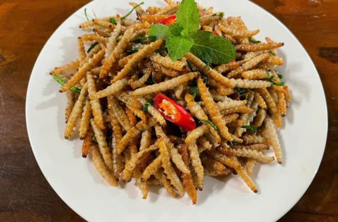 Sâu tre đã trở thành đặc sản của vùng Tây Bắc. Ảnh: Báo Cao Bằng.