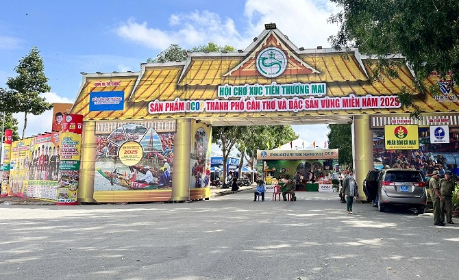+ảnh 1: Hội chợ xúc tiến thương mại sản phẩm OCOP TP Cần Thơ 2025.