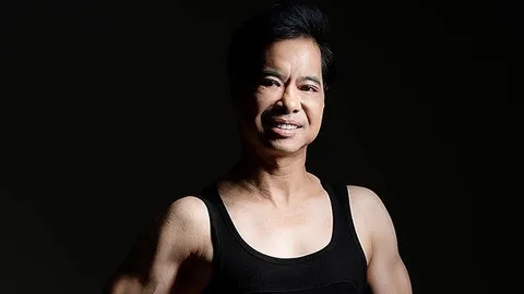 Từng dùng 1000 cây vàng để đúc tượng mình, Ngọc Sơn bất ngờ than thở 'tôi giờ nghèo nhất showbiz'