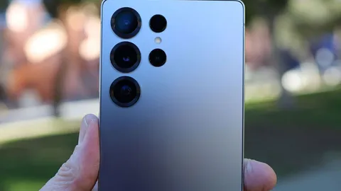 Mở hộp và trên tay Samsung Galaxy S25 Ultra giá từ 33,99 triệu tại Việt Nam