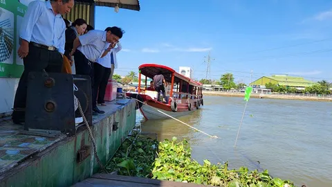 Cần Thơ: Để khách du lịch rơi xuống sông, điểm dừng chân Khởi My bị đình chỉ hoạt động
