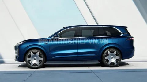 ‘SUV chủ tịch’ công suất 485 mã lực, ‘uống xăng như ngửi’, giá rẻ hơn Hyundai Santa Fe