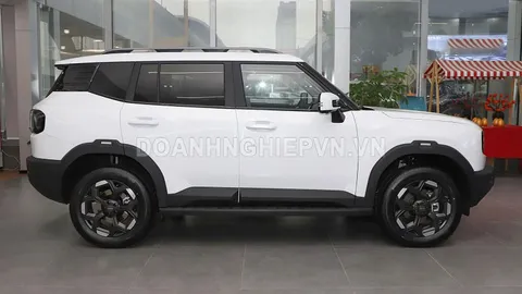 SUV địa hình công suất 251 mã lực, thiết kế hầm hố, giá hơn 420 triệu đồng