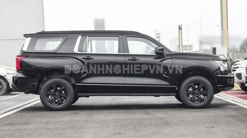SUV ‘trên cơ’ Toyota Land Cruiser, trang bị ‘đỉnh nóc’, giá từ 520 triệu đồng