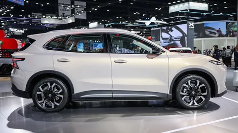 SUV hạng B đẹp long lanh, công suất 170 mã lực, giá ngang Kia Sonet