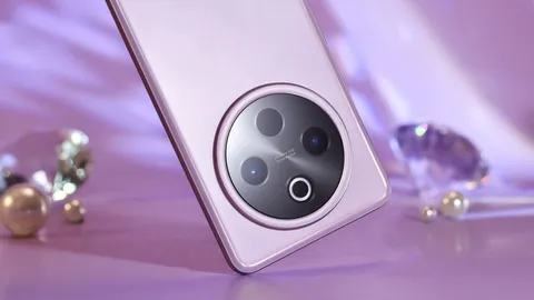 Smartphone chip Snapdragon 7s Gen 3, RAM 12 GB, pin 7.300mAh, sạc 90W, màn hình ‘chất’ hơn iPhone 16, giá rẻ bất ngờ