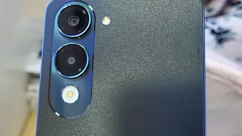 Smartphone chống nước, độ bền quân đội Mỹ, pin ‘trâu’, giá chỉ 2,27 triệu đồng