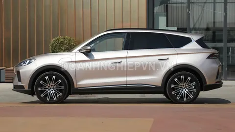 SUV cùng phân khúc với Toyota Fortuner, công suất 238 mã lực, trang bị tối tân, giá ngang Mitsubishi Xforce