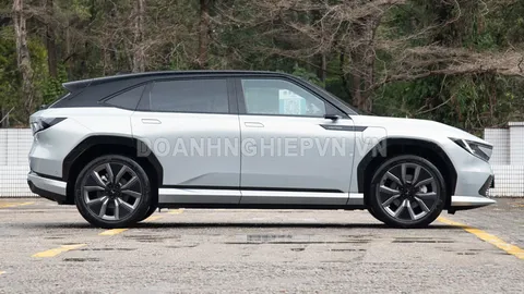 ‘Soi’ SUV hoàn toàn mới của Honda: Thiết kế đẹp mê ly, vượt trội CR-V về mọi mặt, giá cực hấp dẫn