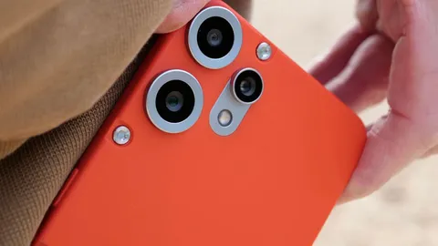 Smartphone cấu hình tốt, chống nước, khả năng tùy biến đa dạng, giá ‘hạt dẻ’