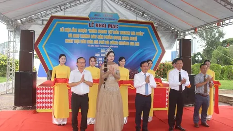 Cà phê, cồng chiêng và cá ngừ đại dương làm nóng lễ hội Gia Lai