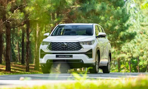 Toyota Innova Cross đạt doanh số cao kỷ lục kể từ khi có mặt tại Việt Nam
