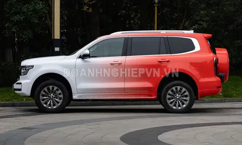 SUV công suất 863 mã lực, trang bị ‘đỉnh nóc, kịch trần’, giá gần 1,2 tỷ đồng, so kè cùng Toyota Land Cruiser