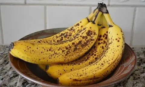 Nên ăn chuối xanh, chín vàng hay có đốm nâu là tốt nhất? 90% người Việt không hay biết