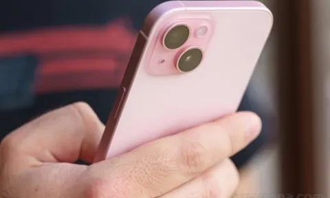 Giá đập hộp iPhone 15 tháng 01/2025: Cực mềm nhờ ưu đãi Tết, hạ đo ván Galaxy S24, Galaxy S24 Ultra