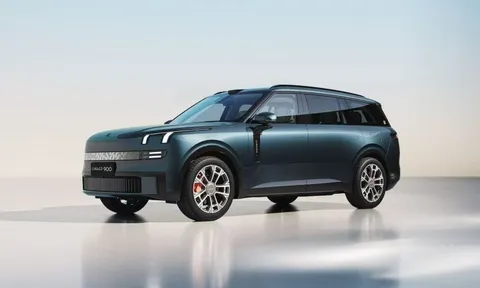 Hãng đang bán xe tại Việt Nam ra mắt SUV hybrid mới với công suất lên tới 845 mã lực