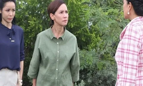 Biết nhà người yêu con gái giàu, mẹ đẻ thách cưới ngay căn chung cư, nhà trai cầm sổ đỏ sổ hồng sang và nói đúng 1 câu cực sốc