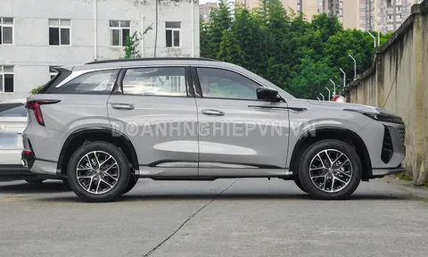 Xe gầm cao ngang cơ Mazda CX-5, công suất 233 mã lực, nội thất tiện nghi, nhiều công nghệ an toàn, giá ‘hạt dẻ’