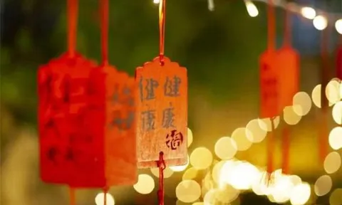 Tục ngữ có câu: “Bước vào tháng mười hai âm lịch, đừng hỏi ai năm điều này', điều cấm kỵ dân gian có chính đáng không?