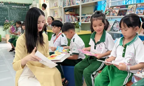 Hoa hậu Ý Nhi trao tặng tủ sách cho hơn 10 điểm trường