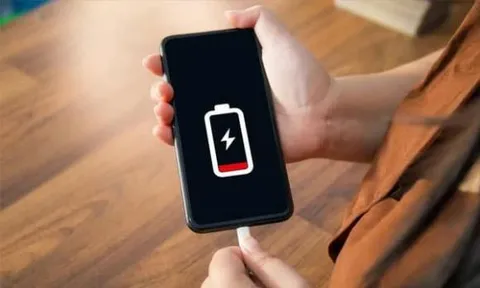 Cách đơn giản giúp điện thoại sạc pin nhanh gấp đôi chỉ với một công tắc