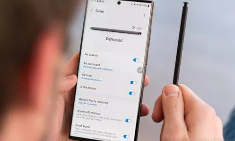 Vua nhiếp ảnh Android Galaxy S23 Ultra xả kho, đập hộp rẻ như cho, iPhone 16 Pro Max lo sốt vó
