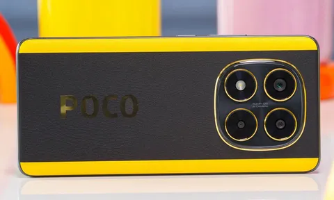 Smartphone chống nước, pin 5.500mAh, màn hình cong, cấu hình ‘khủng’, giá ‘hạt dẻ’