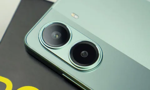 Smartphone chống nước, cấu hình ‘đỉnh của chóp’, pin 6.550mAh, giá ‘mềm’