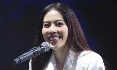 Nam Em hành động quá khích khi đang biểu diễn, thái độ hời hợt khiến khán giả 'nóng mắt'