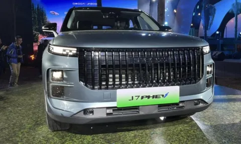 ‘Khắc tinh’ của Mazda CX-5 và Honda CR-V ra mắt tại Việt Nam: Gây sốt với giá chỉ từ 729 triệu đồng