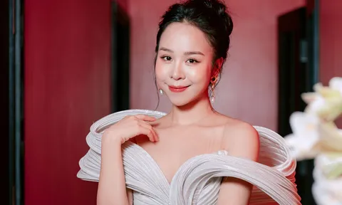 Sắc vóc xinh đẹp của Á quân Sao Mai Hồng Duyên