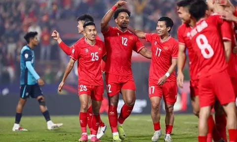 Nguyễn Xuân Son đi vào lịch sử Việt Nam, bất ngờ giá trị chuyển nhượng của Filip Nguyễn và Hoàng Đức