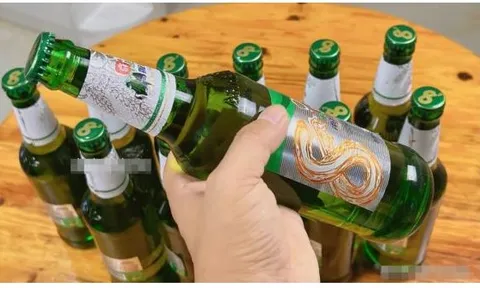 Bia không uống hết đừng vội bỏ đi, đổ bia lên tóc và xoa lên, có tác dụng rất tốt, bạn có thể thử ở nhà