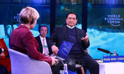 Thủ tướng Chính phủ Phạm Minh Chính đối thoại với WEF về đổi mới sáng tạo