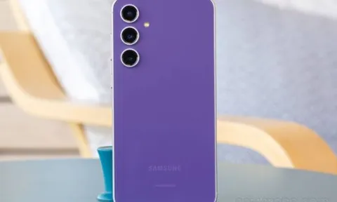 Đây là chiếc Galaxy S giá rẻ nhất Việt Nam hiện nay, thiết kế lẫn tính năng AI xịn không kém Galaxy S24, iPhone 16